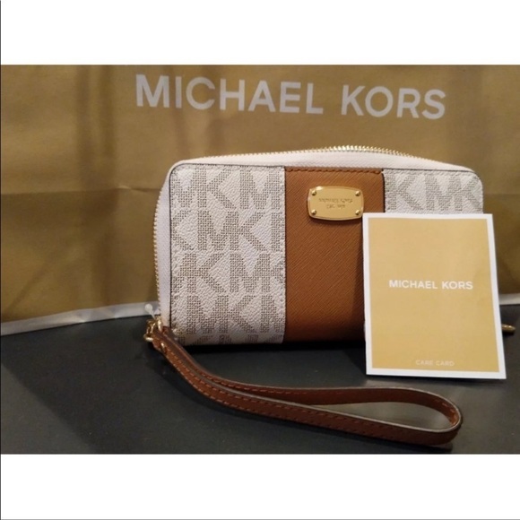 NWT MICHAEL MICHAEL KORS JET SET CENTER STRIPE PVC LARGE MULTI FUNCTION WALLET - Picture 7 of 8